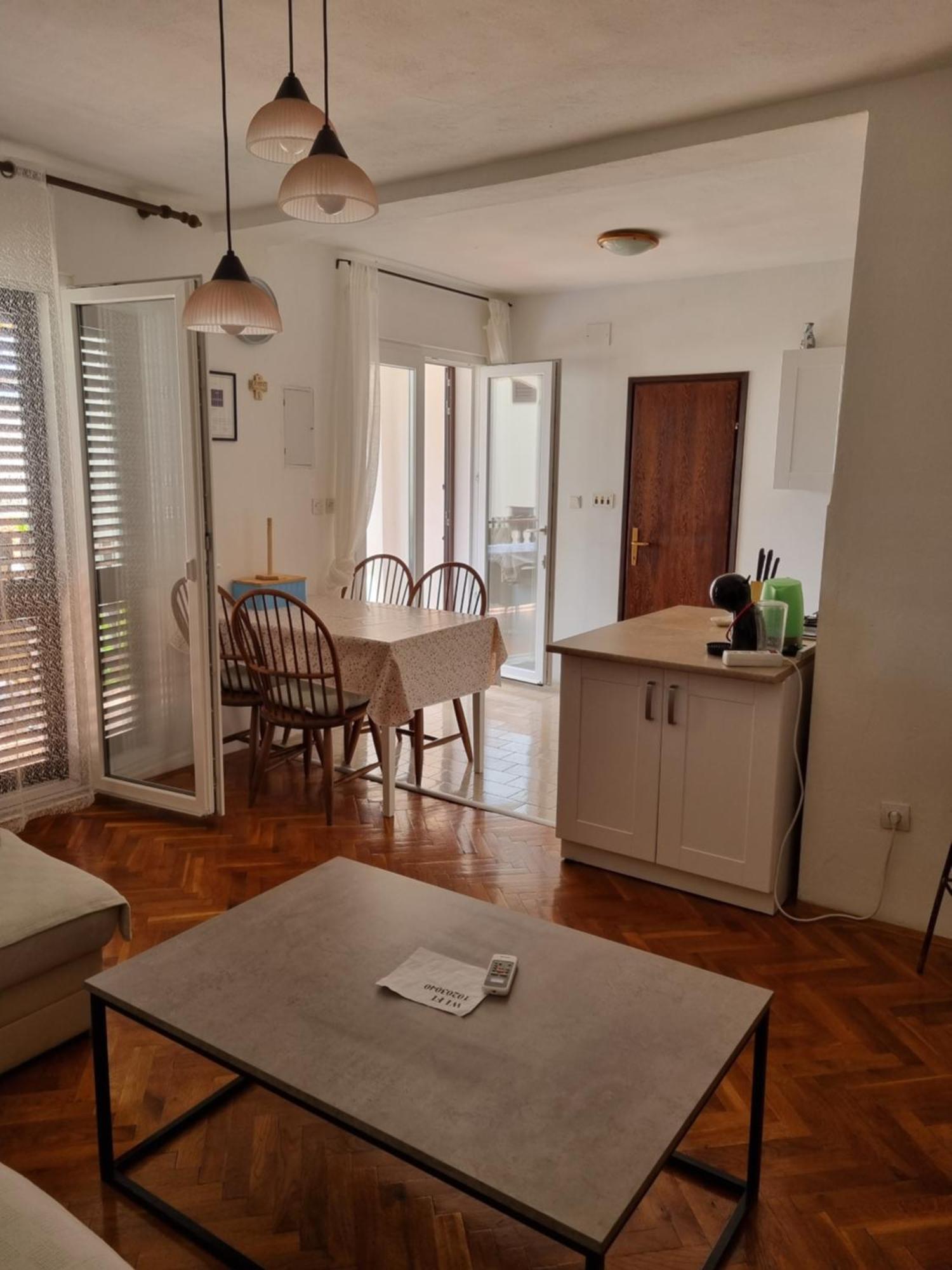 Apartman Frketic Жаборич Екстериор снимка