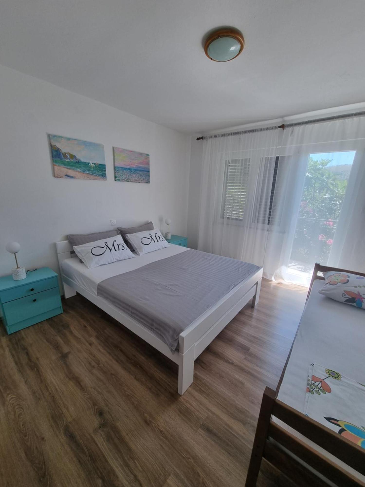 Apartman Frketic Жаборич Екстериор снимка