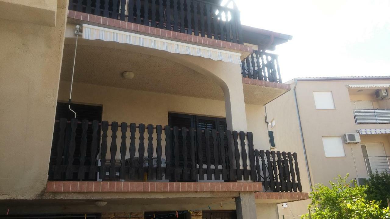 Apartman Frketic Жаборич Екстериор снимка